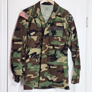 Vintage US Army Woodland Camouflage Airborne Jacket Adult Size Medium Long